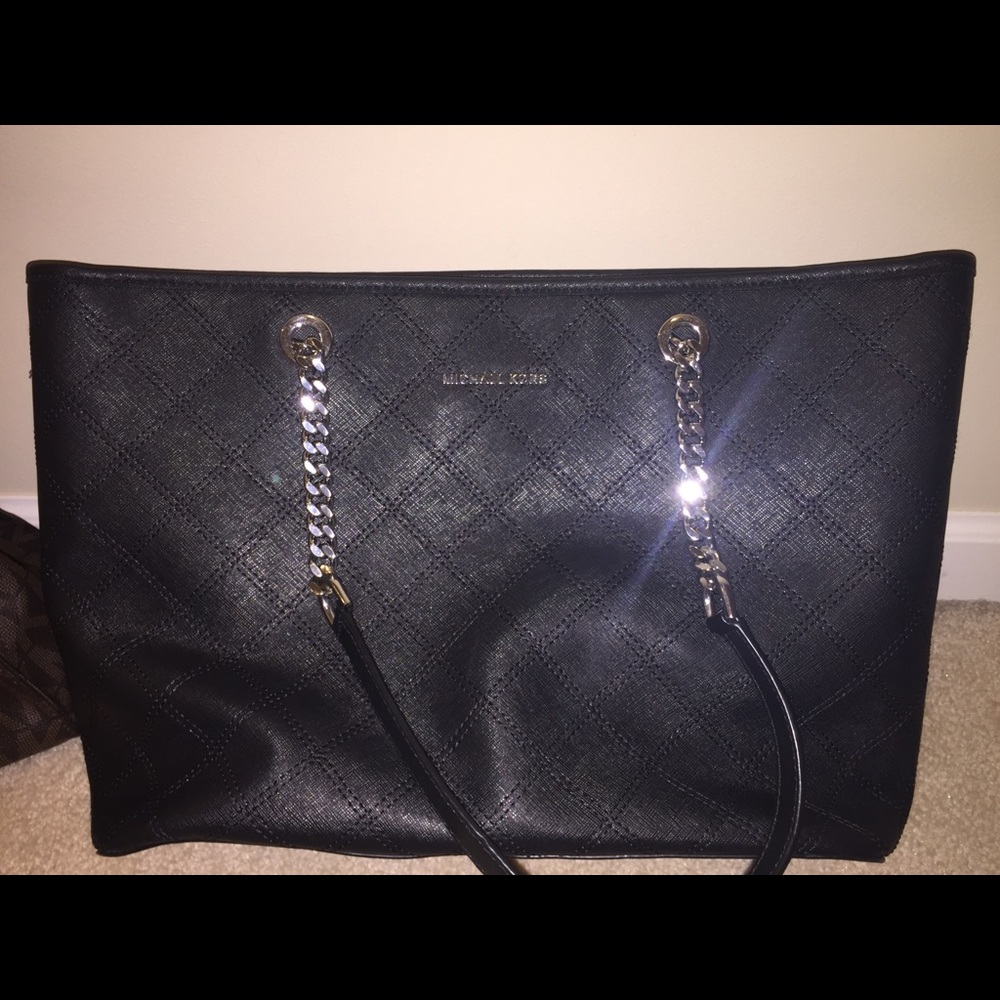 Michael kors tote